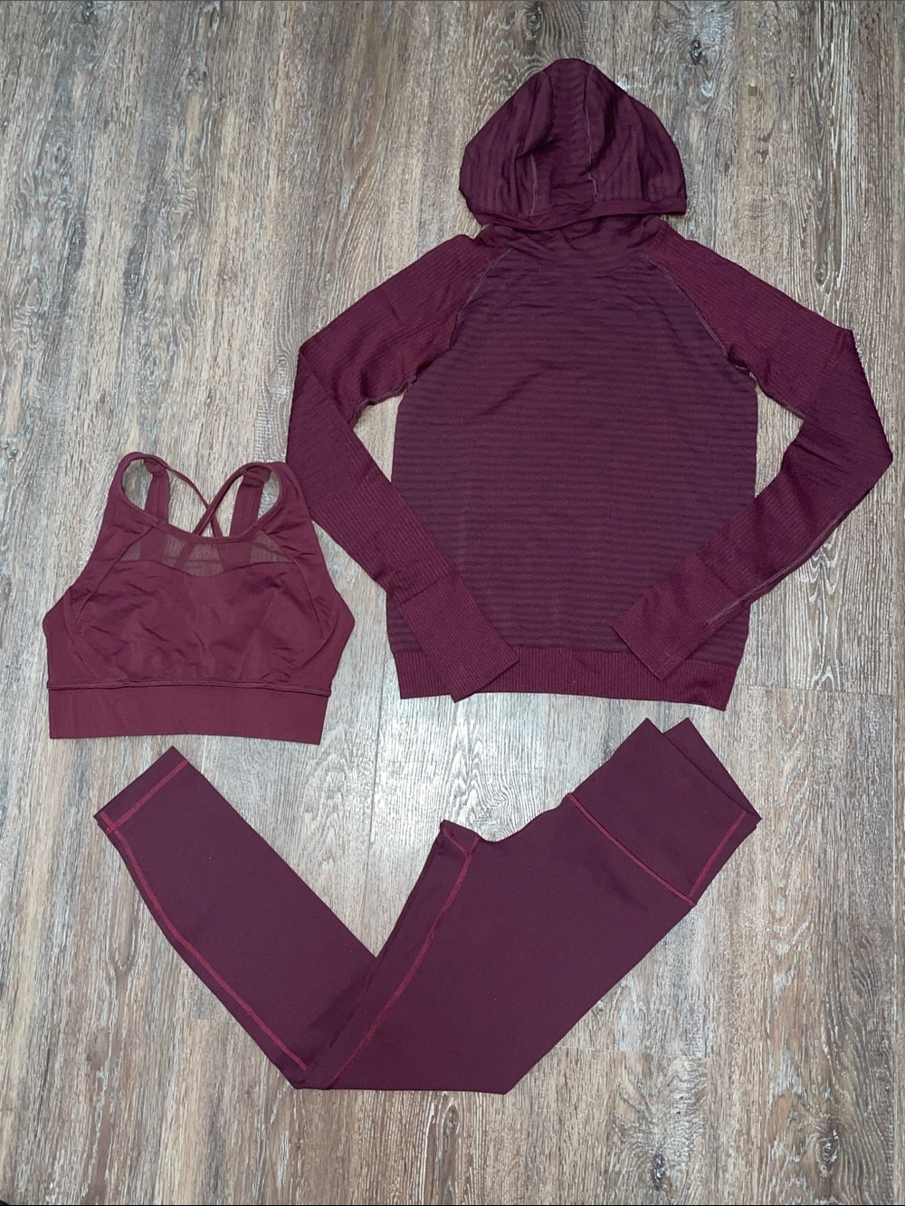 EUC Lululemon Matching Dark Adobe/Cassis Bundle. Size 4